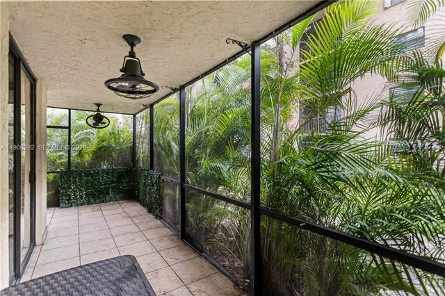 $2,400 | 10401 West Broward Boulevard, Unit 111, Plantation, FL 33324