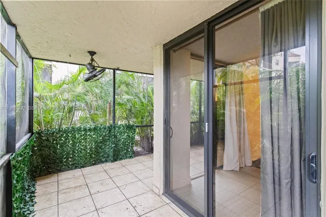 $2,400 | 10401 West Broward Boulevard, Unit 111, Plantation, FL 33324