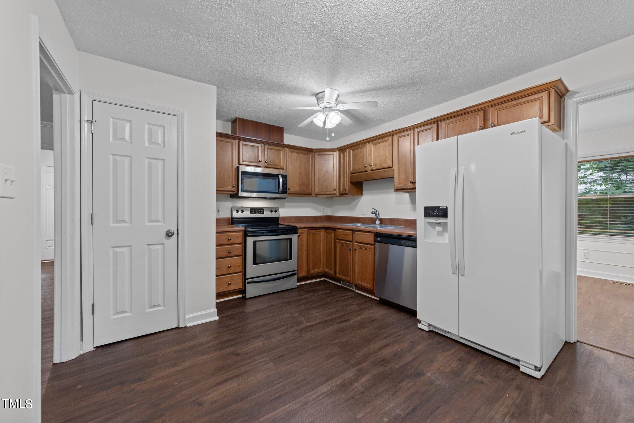 4413 Old Colony Road Raleigh, NC 27613 - Photo 11 of 38 11-web-or-mls-3D5A9695