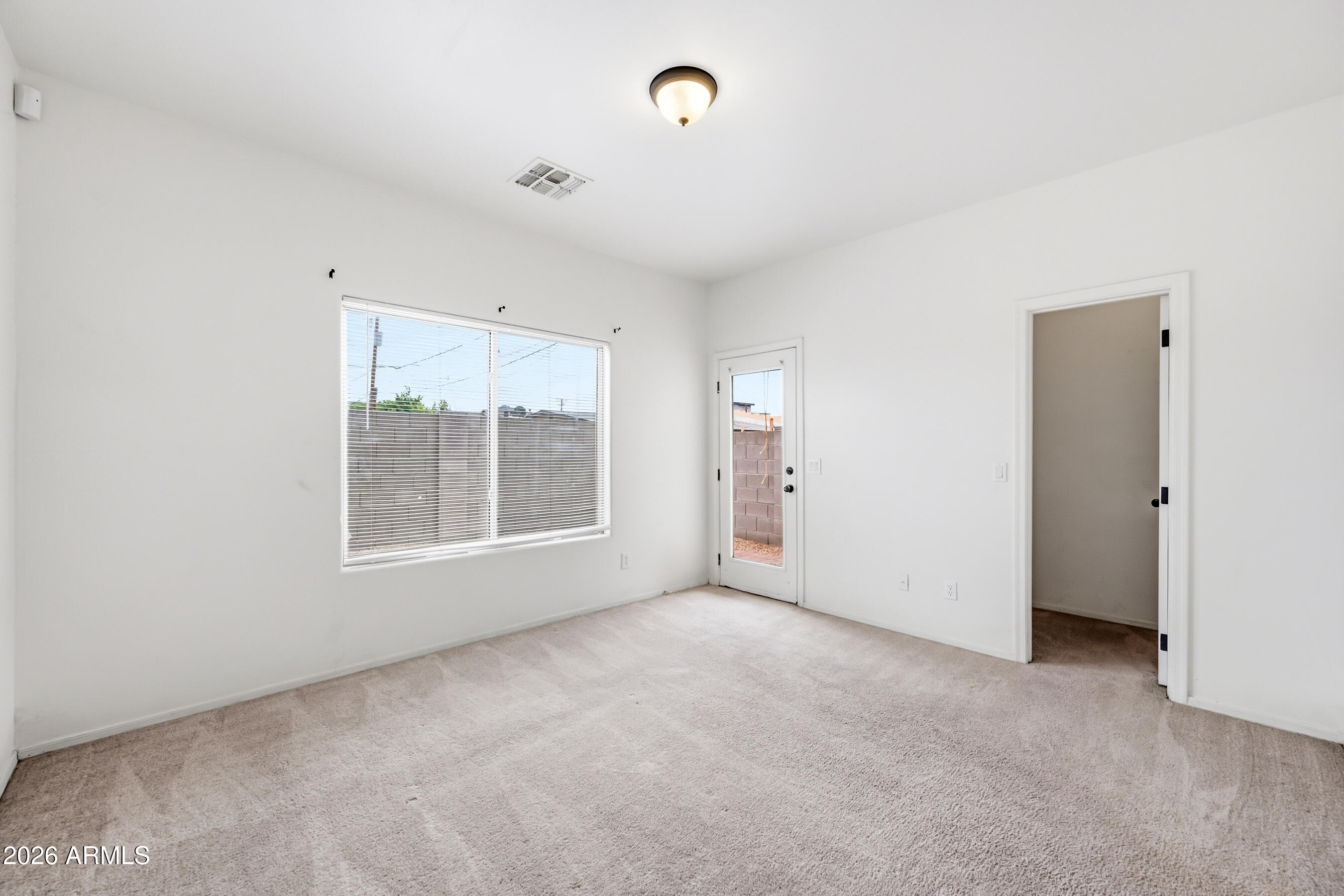 10-8917N4SB-ocupix-