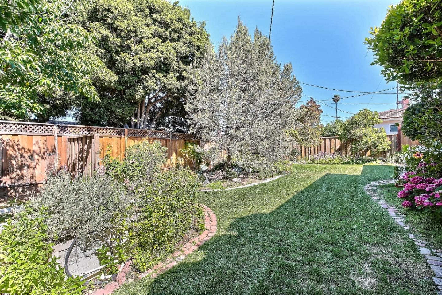 3666 Kirk Road San Jose, CA 95124 - Photo 13 of 13 a view of a garden