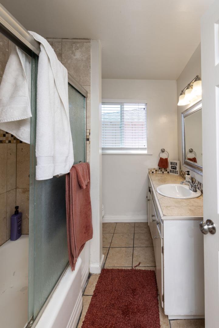 137 Calabasas Road Watsonville, CA 95076 - Photo 14 of 34 Gallery Image 14