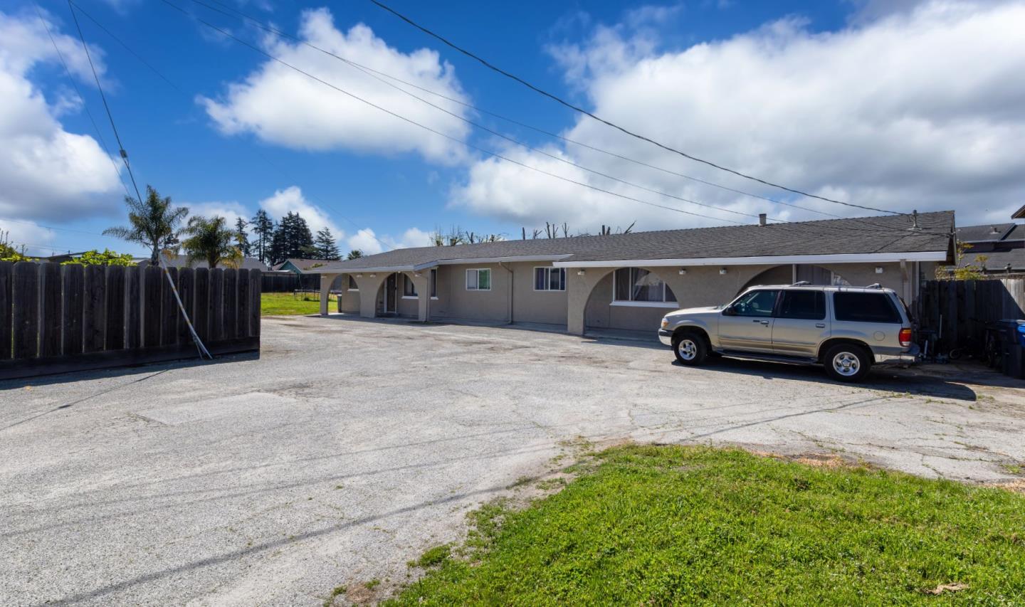 137 Calabasas Road Watsonville, CA 95076 - Photo 6 of 34 Gallery Image 6