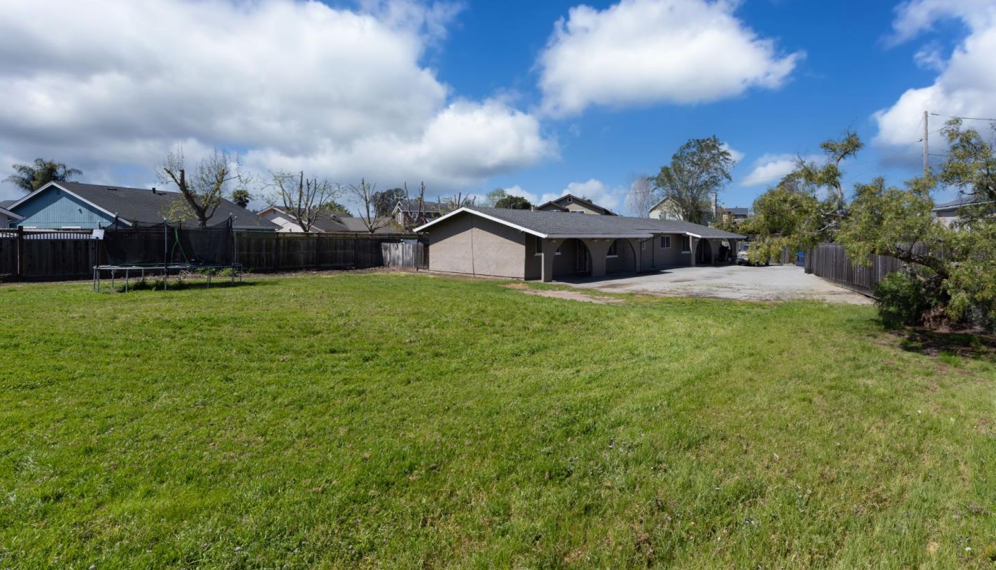 137 Calabasas Road Watsonville, CA 95076 - Photo 7 of 34 Gallery Image 7