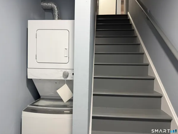 $2,950 | 85 Avery Street, Stamford, CT 06902