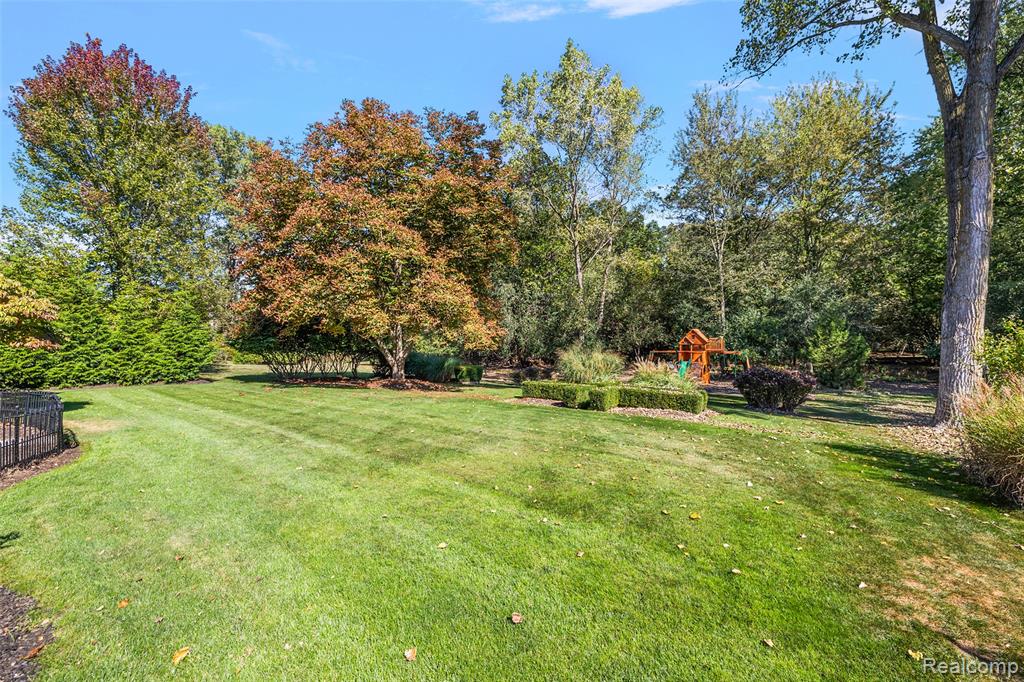 1298 West Fairview Lane Rochester Hills, MI 48306 - Photo 6 of 68
