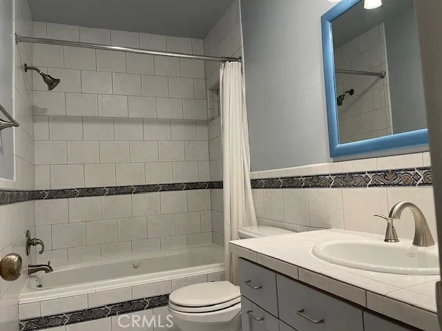 $725,000 | 7727 Vía Capri, Burbank, CA 91504