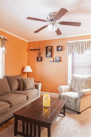 35 Wayside Road Worcester, MA 01605 - Photo 3 of 7 Gallery Image 3