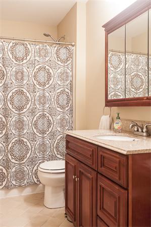 35 Wayside Road Worcester, MA 01605 - Photo 5 of 7 Gallery Image 5
