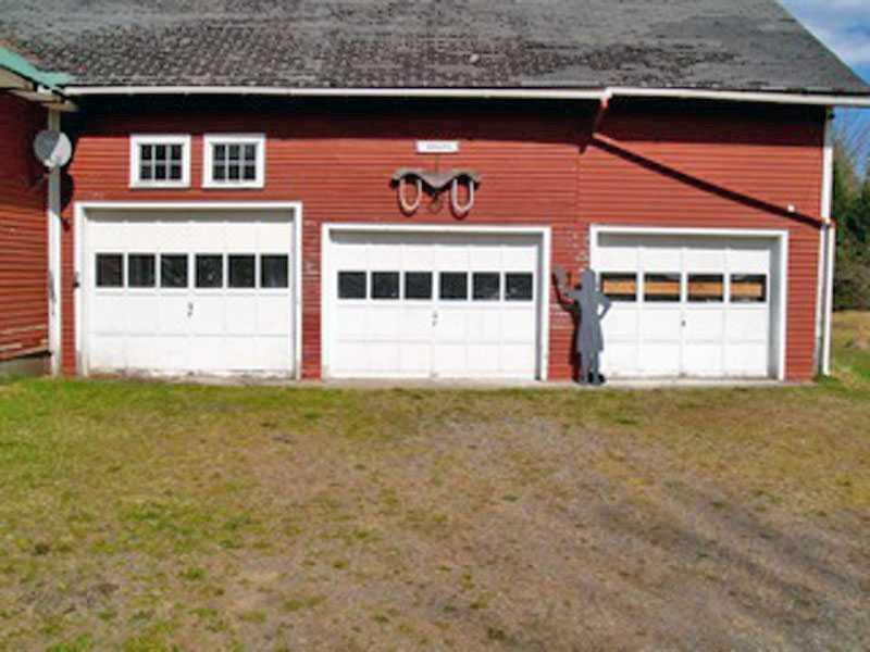 102 South Stagecoach Road Dover-Foxcroft, ME 04426 - Photo 22 of 35 Parking Lot/Garage.