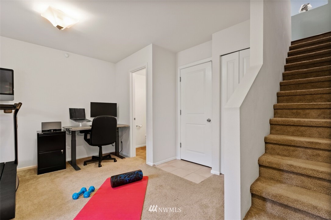 6520 High Point Drive Southwest Seattle, WA 98126 - Photo 22 of 31 Gallery Image 22