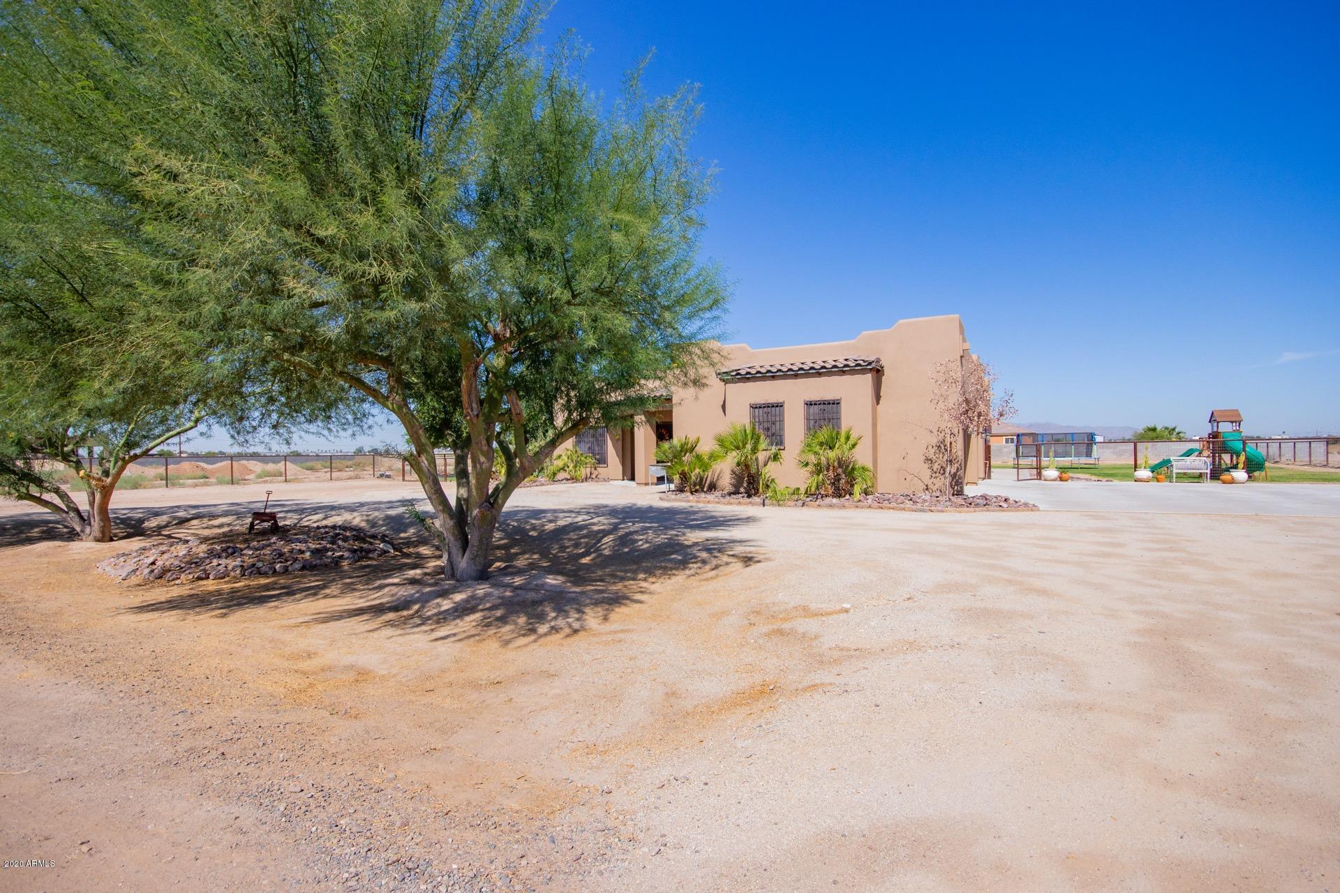 22604 West Beverly Road Buckeye, AZ 85326 - Photo 3 of 43 Beverly 3