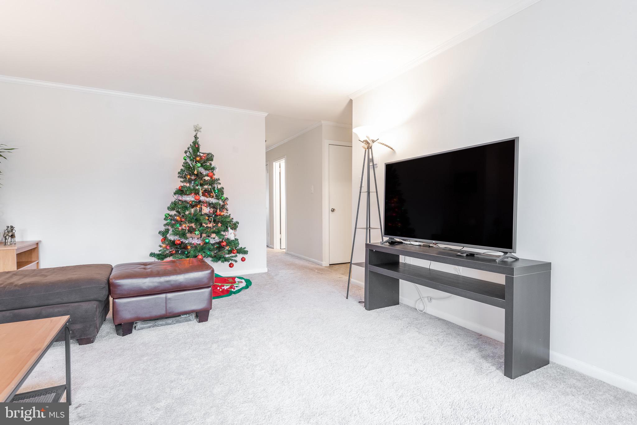 1417 Northgate Square, Unit 32B Reston, VA 20190 - Photo 3 of 21