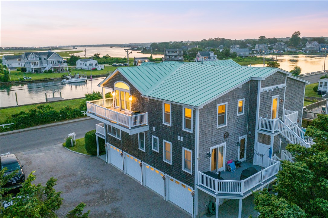 39 Weekapaug Road, Unit 3 Westerly, RI 02891 - Photo 5 of 50