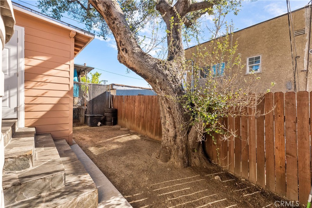 6834 Quinton Lane Tujunga, CA 91042 - Photo 20 of 22