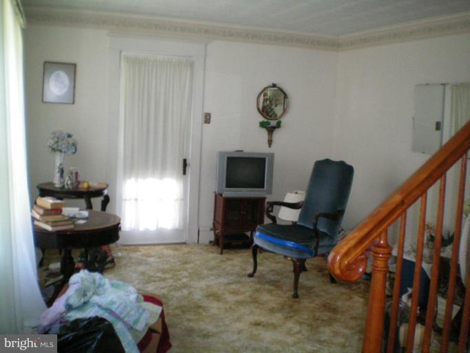 789 Masons Beach Road Deale, MD 20751 - Photo 7 of 10 Living Room