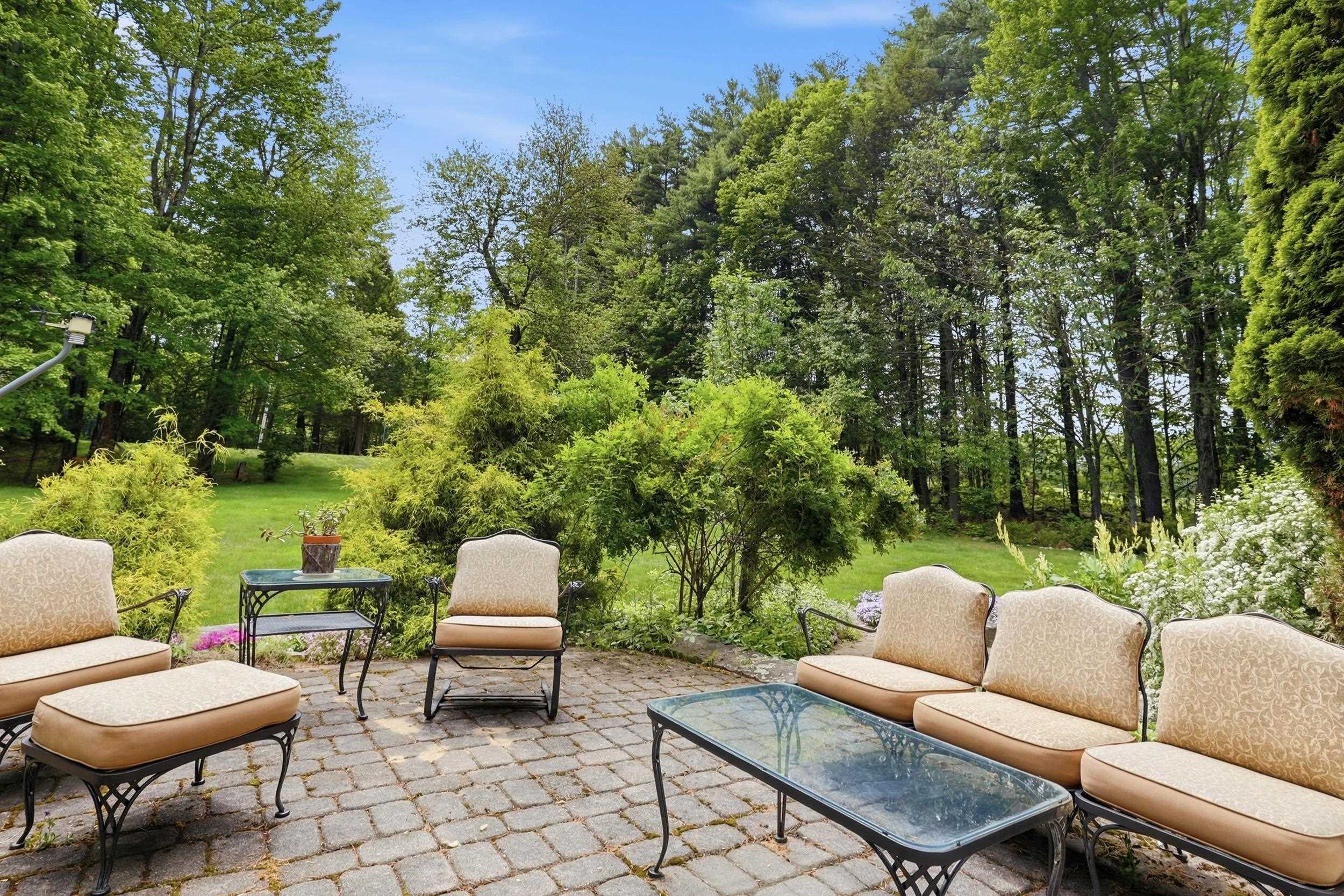 28 Island Road Deerfield, NH 03037 - Photo 11 of 52