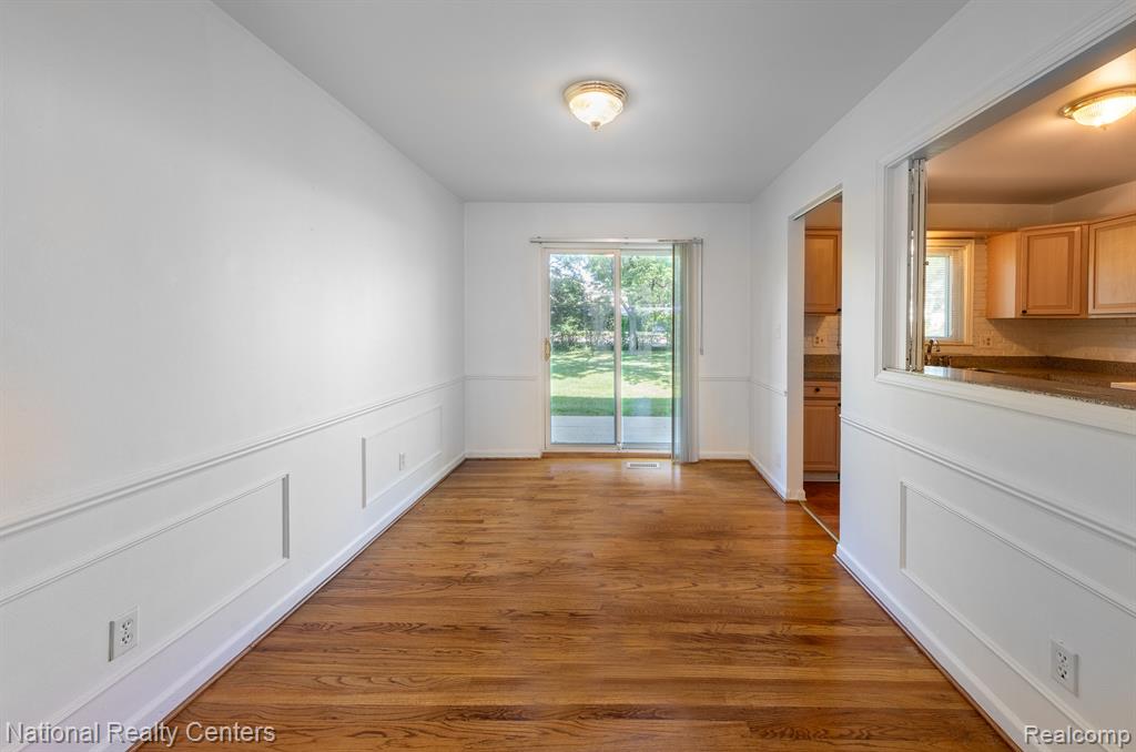 801 West Long Lake Road, Unit G1 Bloomfield Hills, MI 48302 - Photo 8 of 28
