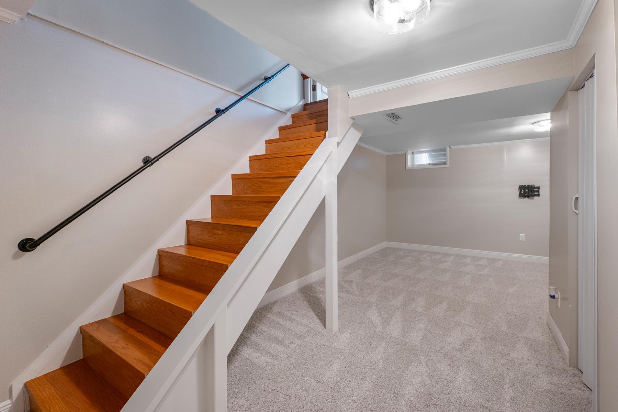 9918 Canvasback Way Damascus, MD 20872 - Photo 25 of 32 a view of entryway