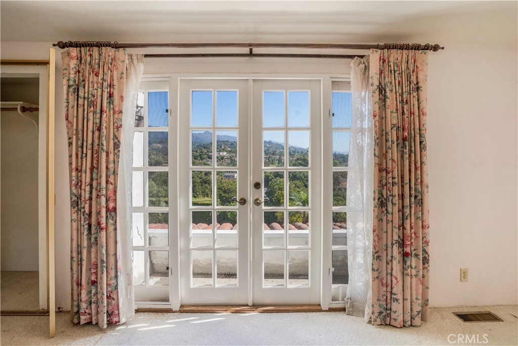 2736 Cuesta Road Santa Barbara, CA 93105 - Photo 23 of 50 a view of a entryway with a door