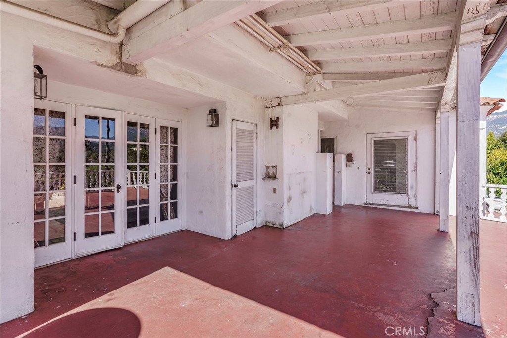 2736 Cuesta Road Santa Barbara, CA 93105 - Photo 35 of 50 a view of empty room with windows