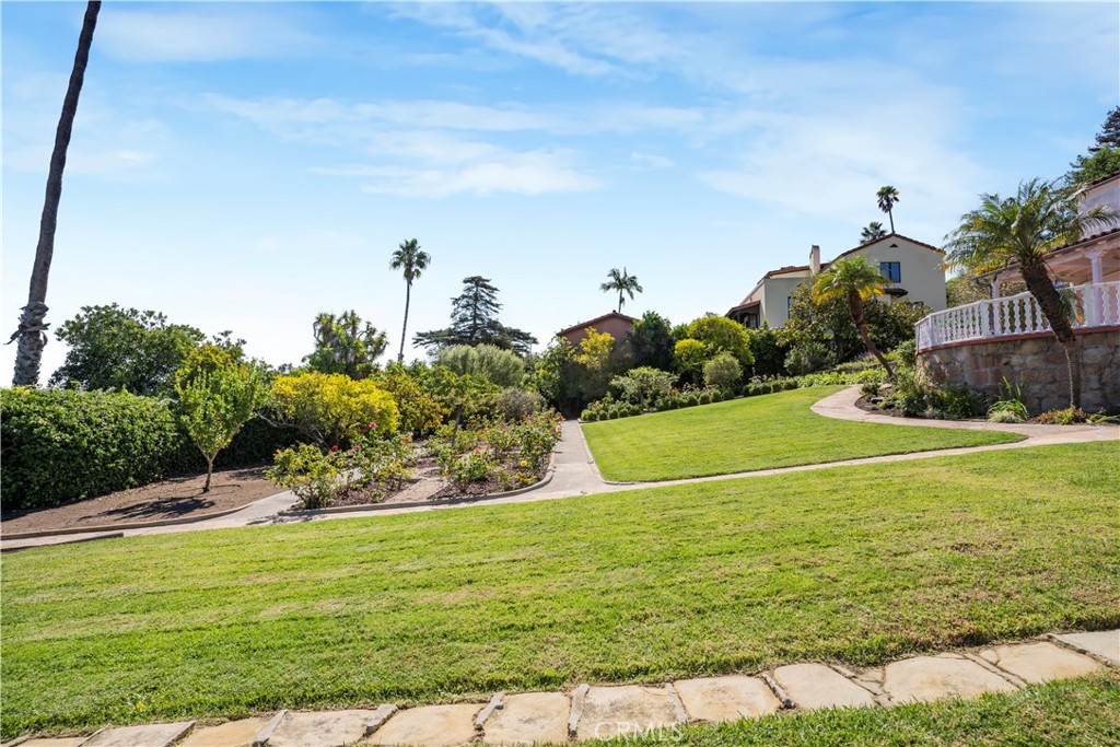 2736 Cuesta Road Santa Barbara, CA 93105 - Photo 47 of 50 a view of a golf course with an ocean