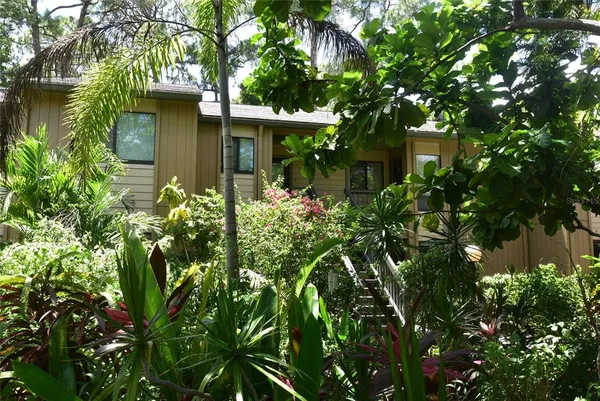 $2,200 | 1720 Glenhouse Drive, Unit GL427, Sarasota, FL 34231