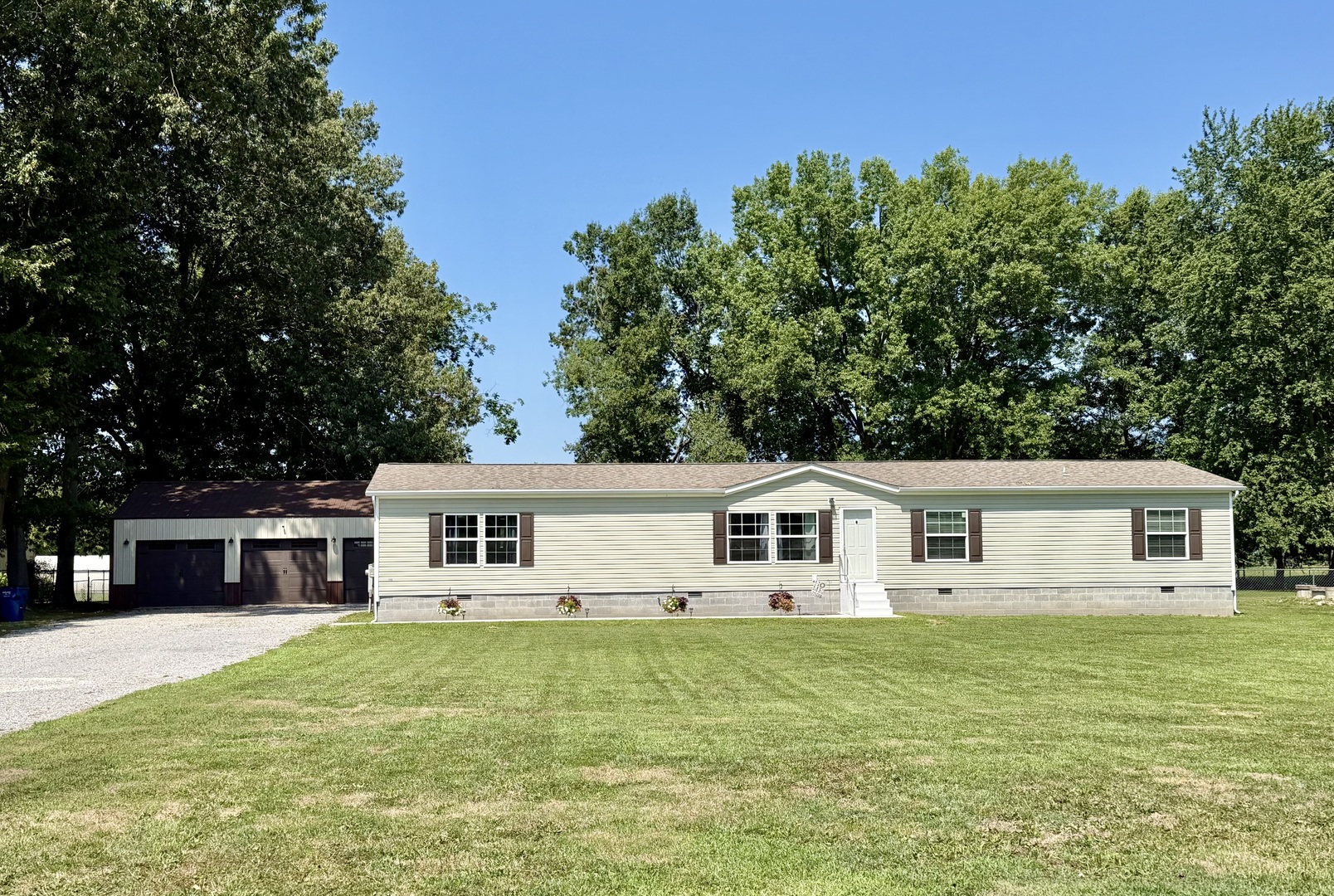 1709 Odle Road West Frankfort, IL 62896 - Photo 1 of 37