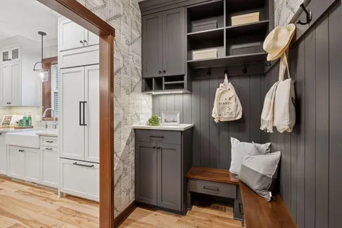 $1,275,000 | 6000 Kellogg Avenue, Edina, MN 55424