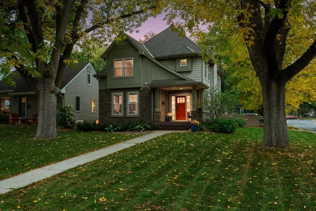 $1,275,000 | 6000 Kellogg Avenue, Edina, MN 55424