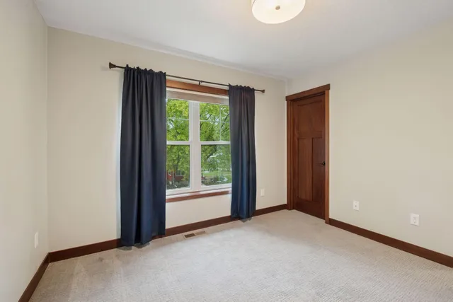 $1,275,000 | 6000 Kellogg Avenue, Edina, MN 55424