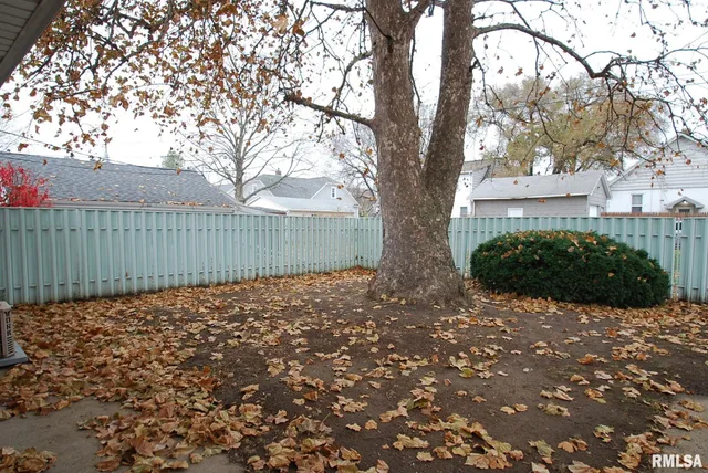 $149,900 | 1315 State Street, Pekin, IL 61554