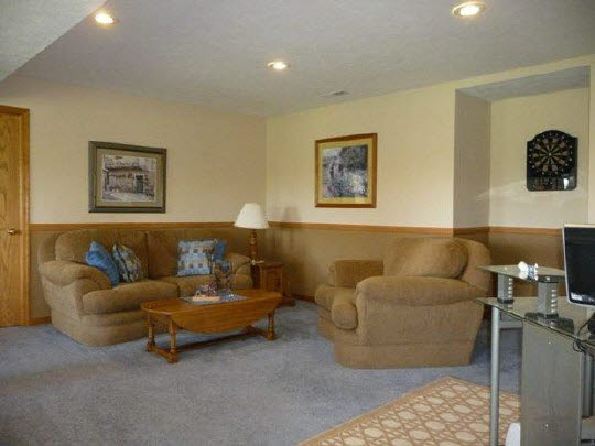 11311 Bailey Road Pecatonica, IL 61063 - Photo 8 of 11 a living room with furniture and a couch