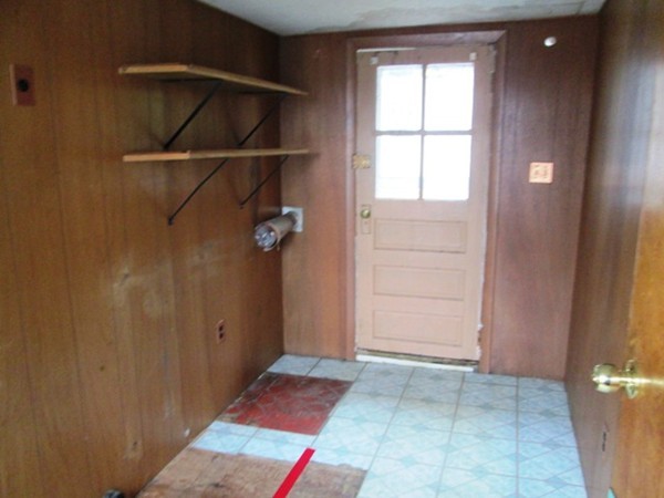 12 Maravista Road Worcester, MA 01606 - Photo 8 of 24 Gallery Image 8