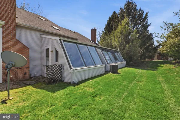 $228,500 | 107 Carriage Hill Lane, York, PA 17406