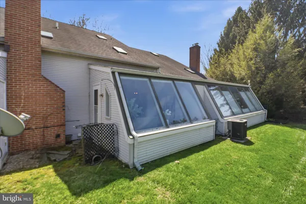 $228,500 | 107 Carriage Hill Lane, York, PA 17406
