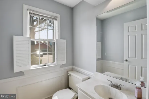 $228,500 | 107 Carriage Hill Lane, York, PA 17406