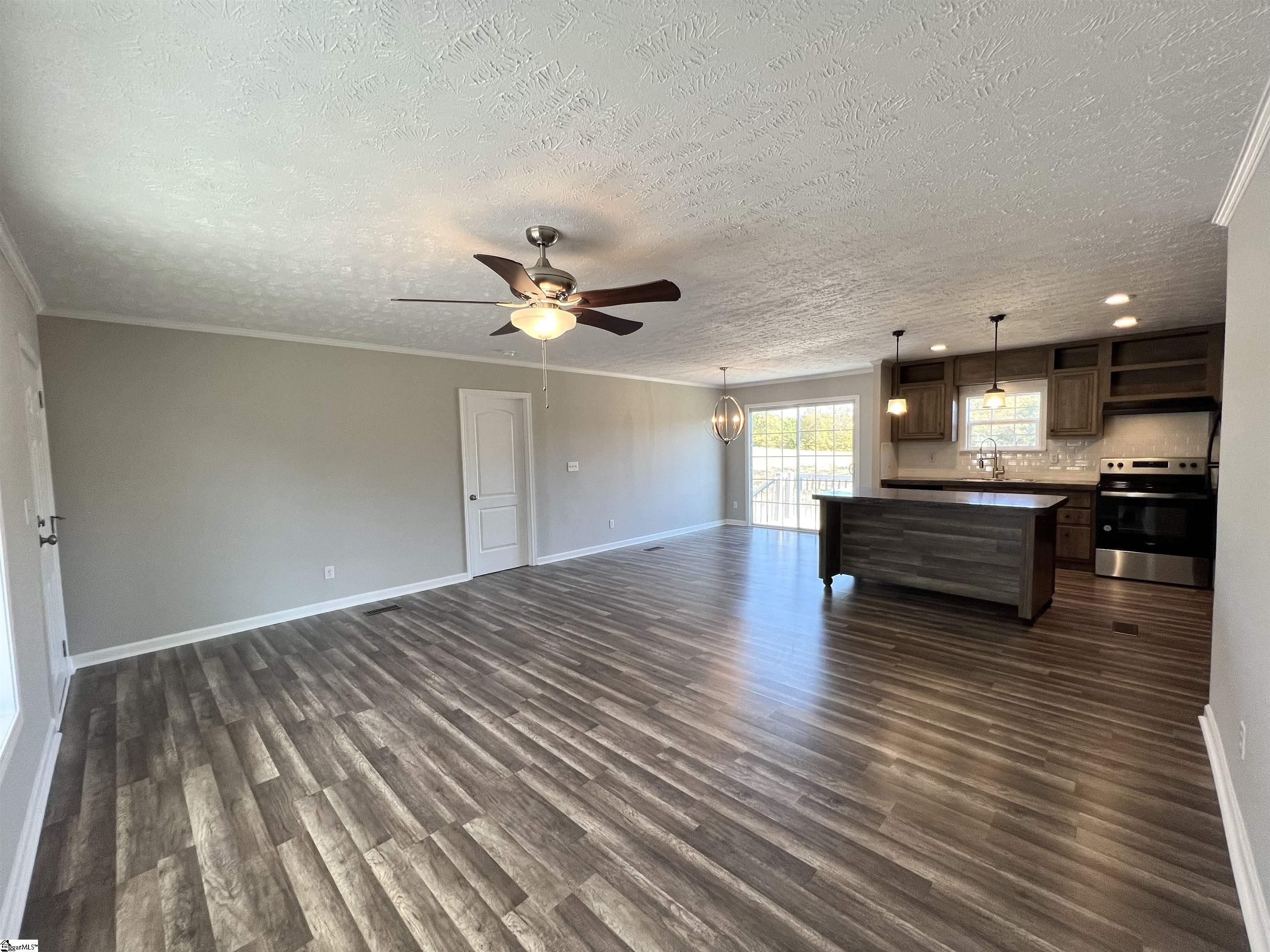 232 Mayfield Road Duncan, SC 29334 - Photo 3 of 23