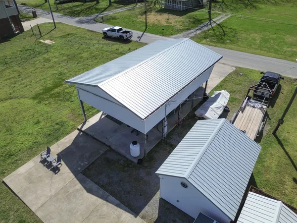 $205,000 | 1467 Chapmansboro Road, Chapmansboro, TN 37035