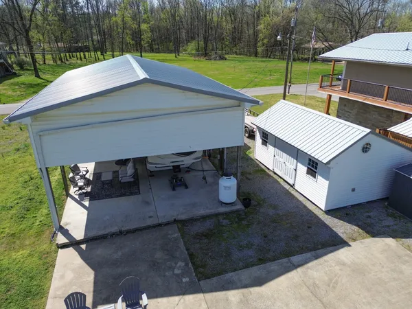 $205,000 | 1467 Chapmansboro Road, Chapmansboro, TN 37035