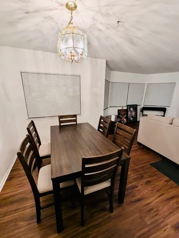 $179,999 | 5500 Lincoln Avenue, Unit 407W, Morton Grove, IL 60053