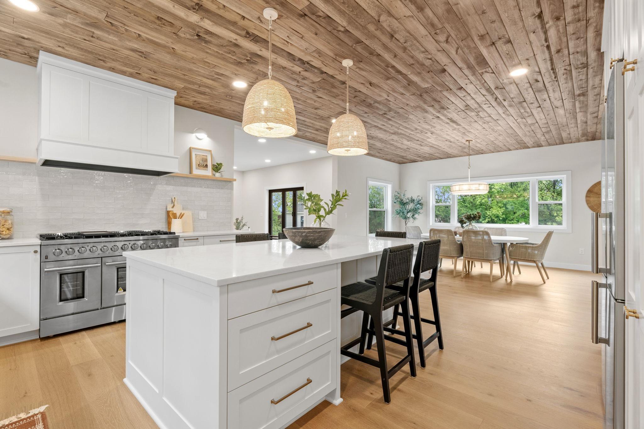 4404 Wilson Street Minnetonka, MN 55345 - Photo 5 of 16