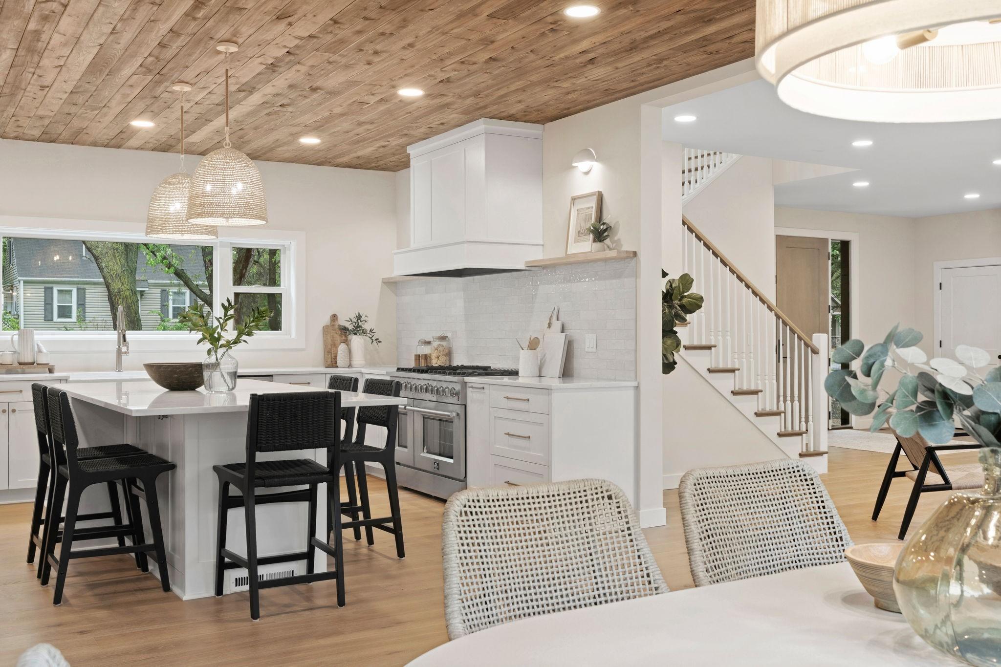 4404 Wilson Street Minnetonka, MN 55345 - Photo 7 of 16