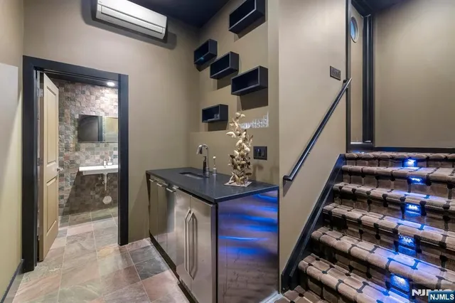 a view of entryway and hall