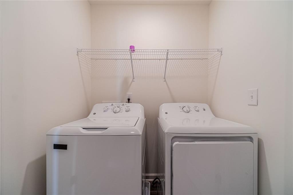 29 Padley Drive Winder, GA 30680 - Photo 17 of 25 a utility room with dryer and washer
