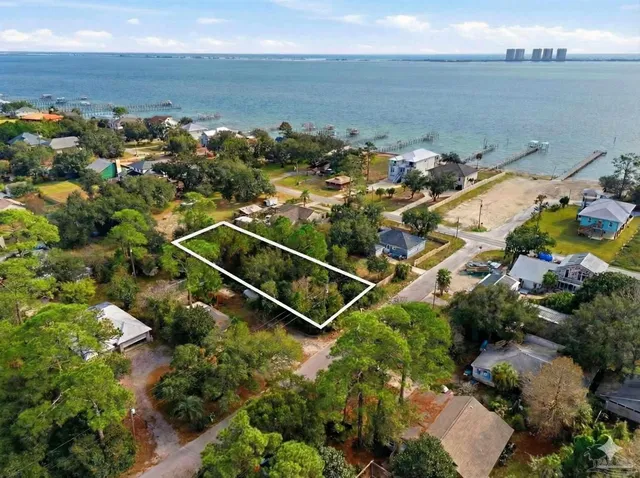 $185,000 | 1032 Shady Pine Drive, Gulf Breeze, FL 32563