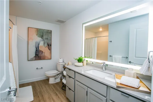 $1,529 | 4480 Meadows Lane, Unit MULTIPLE, Las Vegas, NV 89107