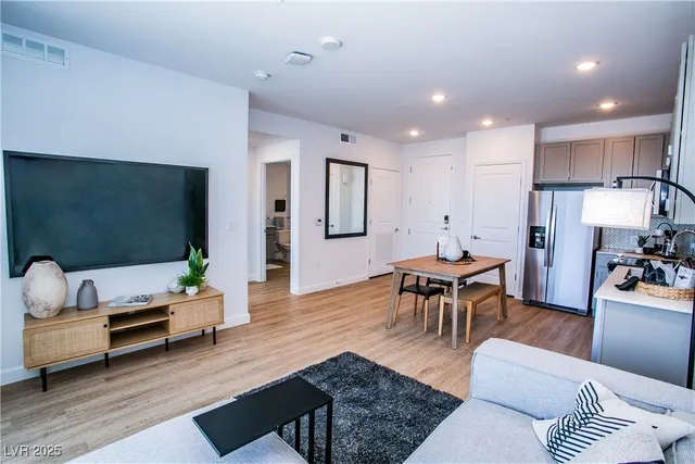 $1,529 | 4480 Meadows Lane, Unit MULTIPLE, Las Vegas, NV 89107