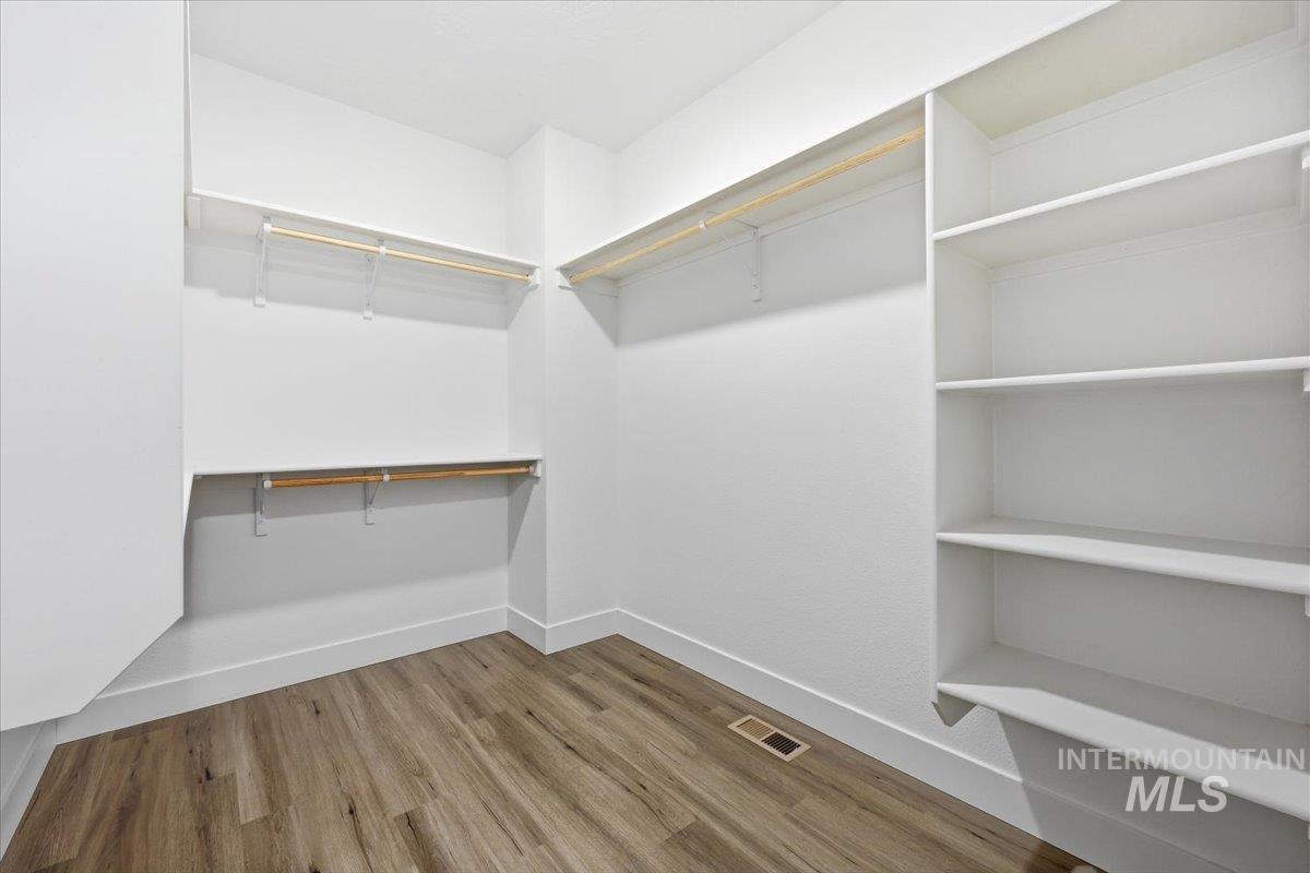 148 Homesteaders Street Middleton, ID 83644 - Photo 26 of 45 Walk in closet featuring light wood-type flooring