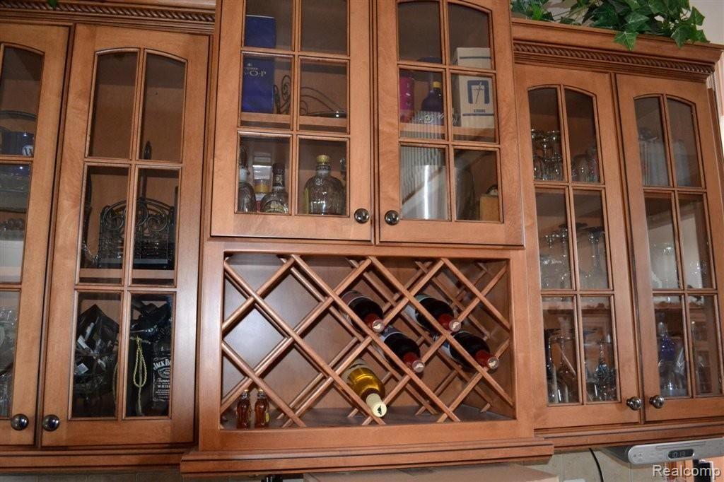 499 Springview Drive Rochester, MI 48307 - Photo 8 of 12 _M6 - Kitchen Butler Pantry Cabi